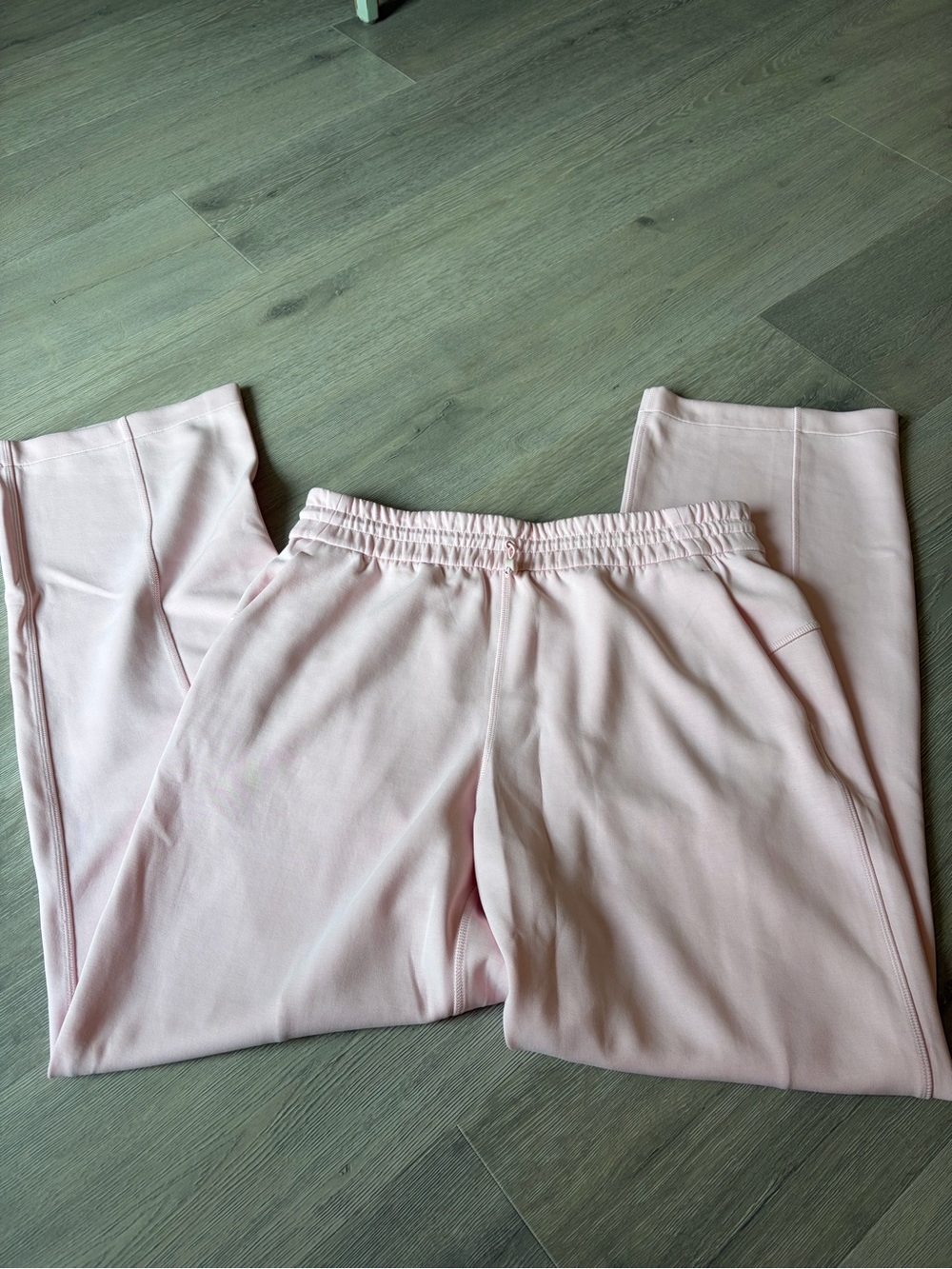 lululemon athletica softstreme high-rise pant on strawberry milkshake